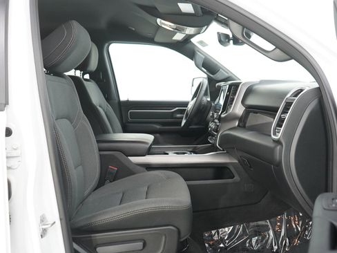 Used 2023 RAM 1500 Big Horn AWD/4WD image 11