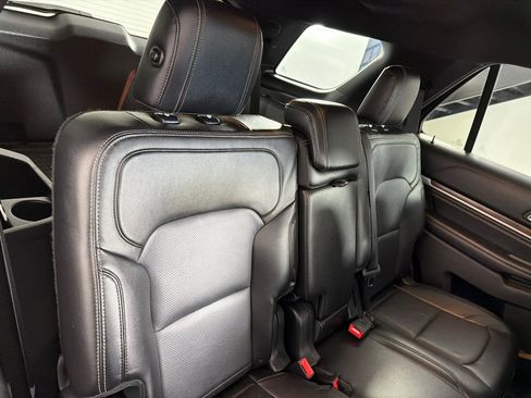 Used 2016 Ford Explorer Limited AWD/4WD image 22