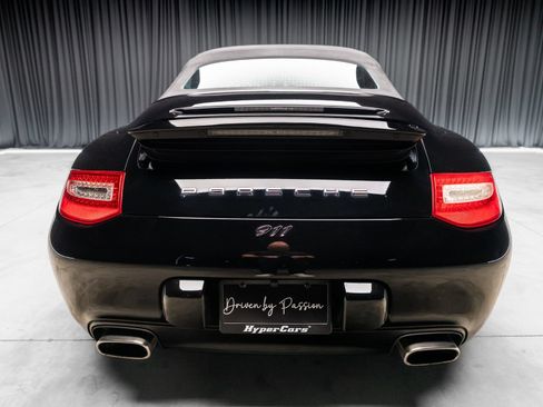 Used 2009 Porsche 911 Carrera RWD image 16