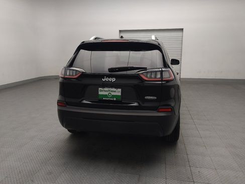 Used 2020 Jeep Cherokee Latitude FWD image 7