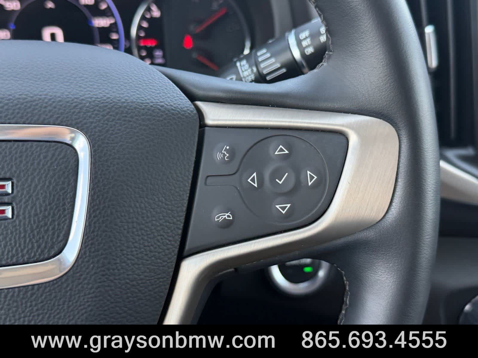 Used 2023 GMC Terrain Denali w/ Denali Premium Package AWD/4WD image 28
