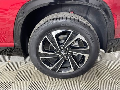 Used 2025 Buick Enclave Sport Touring w/ Super Cruise Package image 18