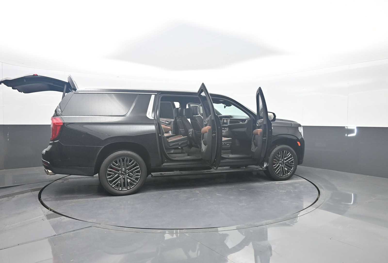 Used 2023 GMC Yukon XL Denali Ultimate AWD/4WD image 62