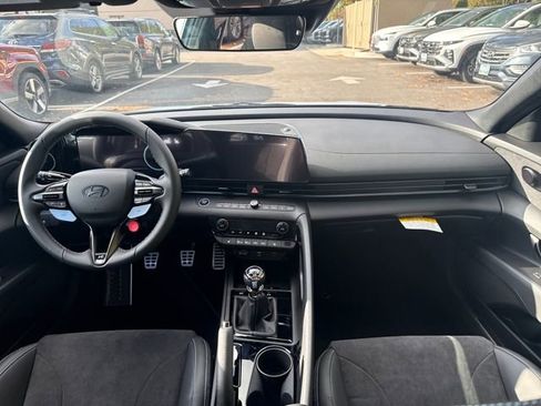 New 2025 Hyundai Elantra N image 12