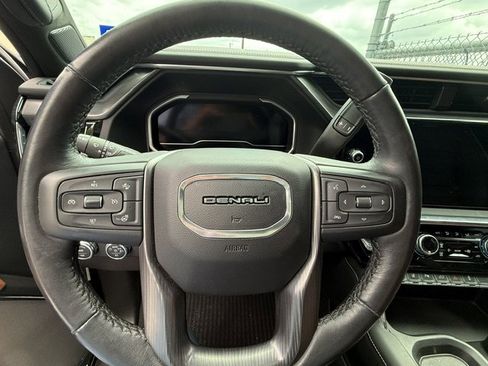 Used 2024 GMC Sierra 2500 Denali Ultimate image 13