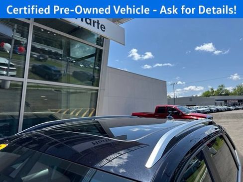 Used 2023 Volkswagen Taos SE w/ Panoramic Sunroof Package AWD/4WD image 31