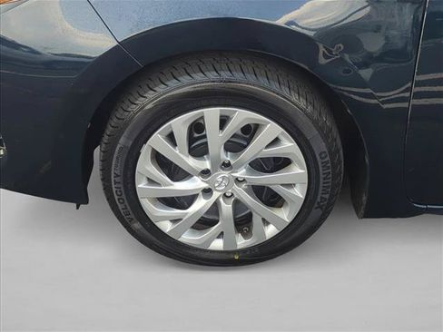 Used 2017 Toyota Corolla LE FWD image 26