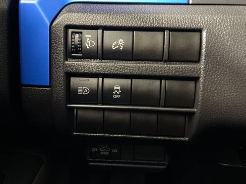 Certified 2025 Toyota Tacoma TRD Sport AWD/4WD image 28