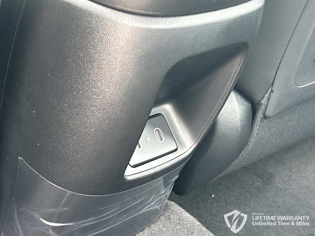 New 2026 Hyundai Elantra Limited FWD image 19