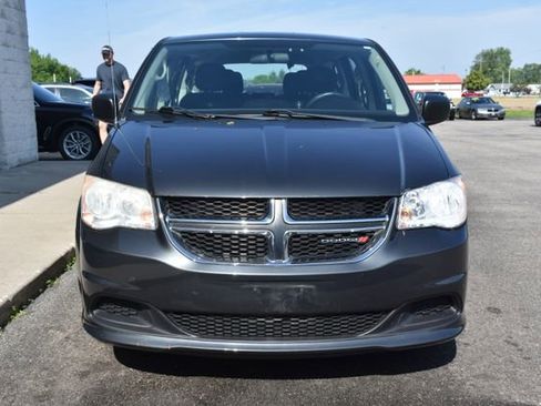 Used 2012 Dodge Grand Caravan American Value Package FWD image 10