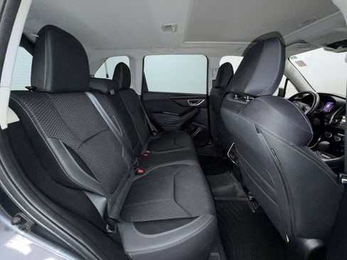 Used 2023 Subaru Forester Premium AWD/4WD image 17