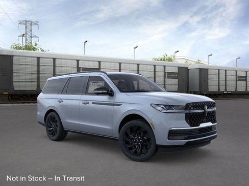New 2025 Lincoln Navigator Reserve w/ Jet Appearance Package image 7
