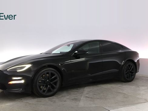 Used 2022 Tesla Model S image 18