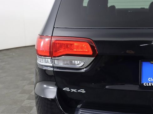 Used 2022 Jeep Grand Cherokee Limited image 14