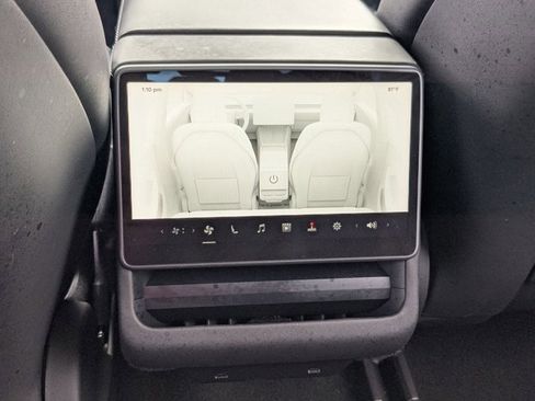 Used 2025 Tesla Model 3 Long Range image 17