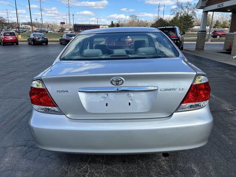 Used 2005 Toyota Camry LE image 4
