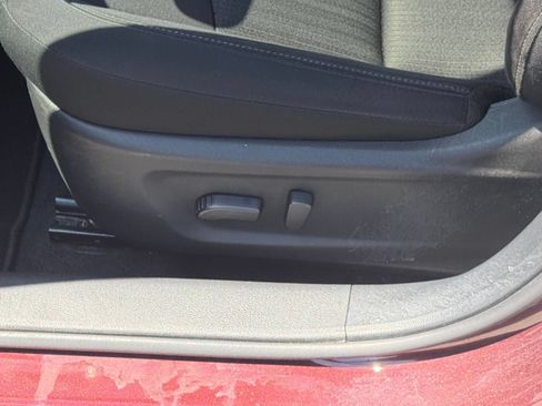 Used 2025 Nissan Altima 2.5 SV FWD image 18