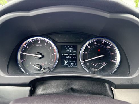 Used 2016 Toyota Highlander Plus AWD/4WD image 10