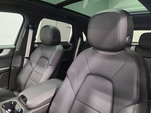 New 2026 Porsche Cayenne image 10