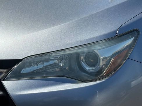 Used 2016 Toyota Camry SE FWD image 20