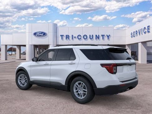 New 2026 Ford Explorer Active RWD image 4