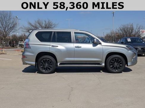Used 2022 Lexus GX 460 Premium w/ Premium Package image 4