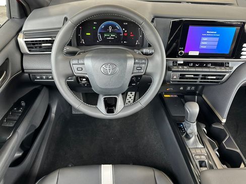 New 2026 Toyota Camry SE image 13