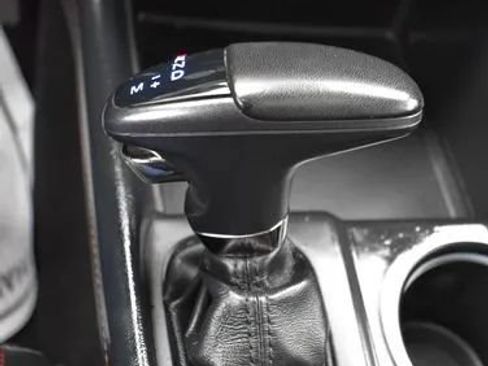Used 2024 Dodge Durango GT AWD/4WD image 34