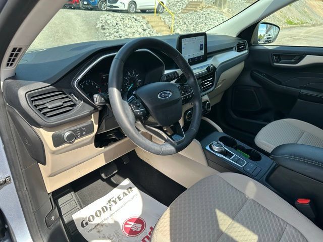 Used 2022 Ford Escape SE w/ Cold Weather Package AWD/4WD image 20