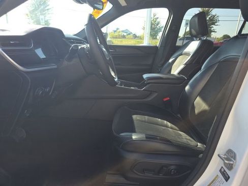 Certified 2024 Jeep Grand Cherokee L Laredo image 25