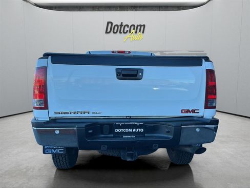 Used 2010 GMC Sierra 2500 SLT w/ Entertainment Package image 5