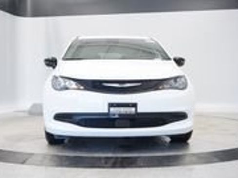New 2026 Chrysler Voyager LX FWD image 24