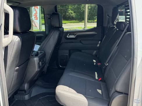 Used 2025 Chevrolet Silverado 1500 RST w/ Convenience Package II RWD image 11