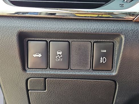 Used 2014 Toyota Avalon XLE FWD image 15