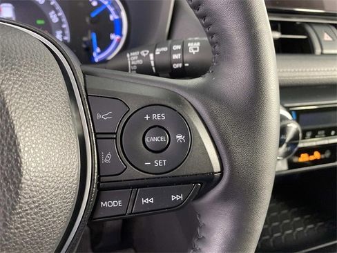 Used 2024 Toyota RAV4 XLE w/ Convenience Package image 16