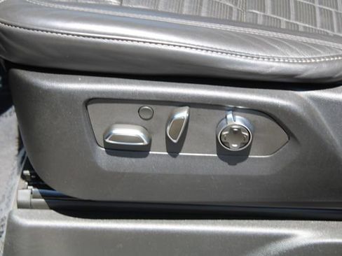 Used 2023 Cadillac Escalade V AWD/4WD image 41