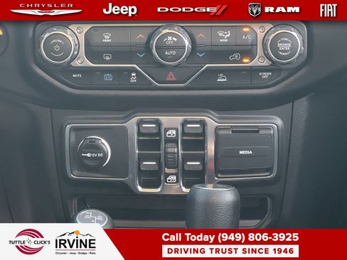 Used 2023 Jeep Wrangler Unlimited w/ 8.4" Radio Group image 13