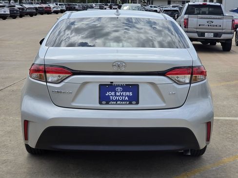 Used 2024 Toyota Corolla LE FWD image 7