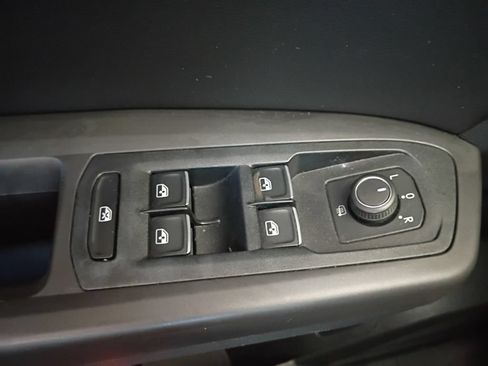 Used 2019 Volkswagen Atlas SE FWD image 30