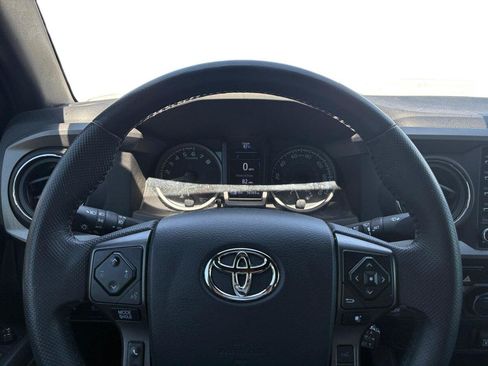 Used 2023 Toyota Tacoma TRD Sport AWD/4WD image 16