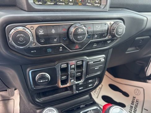 Used 2023 Jeep Wrangler Unlimited Sahara w/ Cold Weather Group image 22