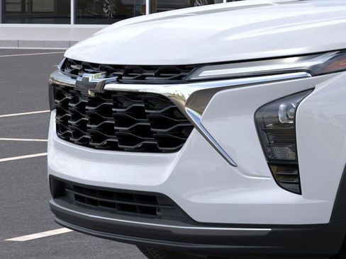 New 2026 Chevrolet Trax LT w/ Driver Confidence Package image 13