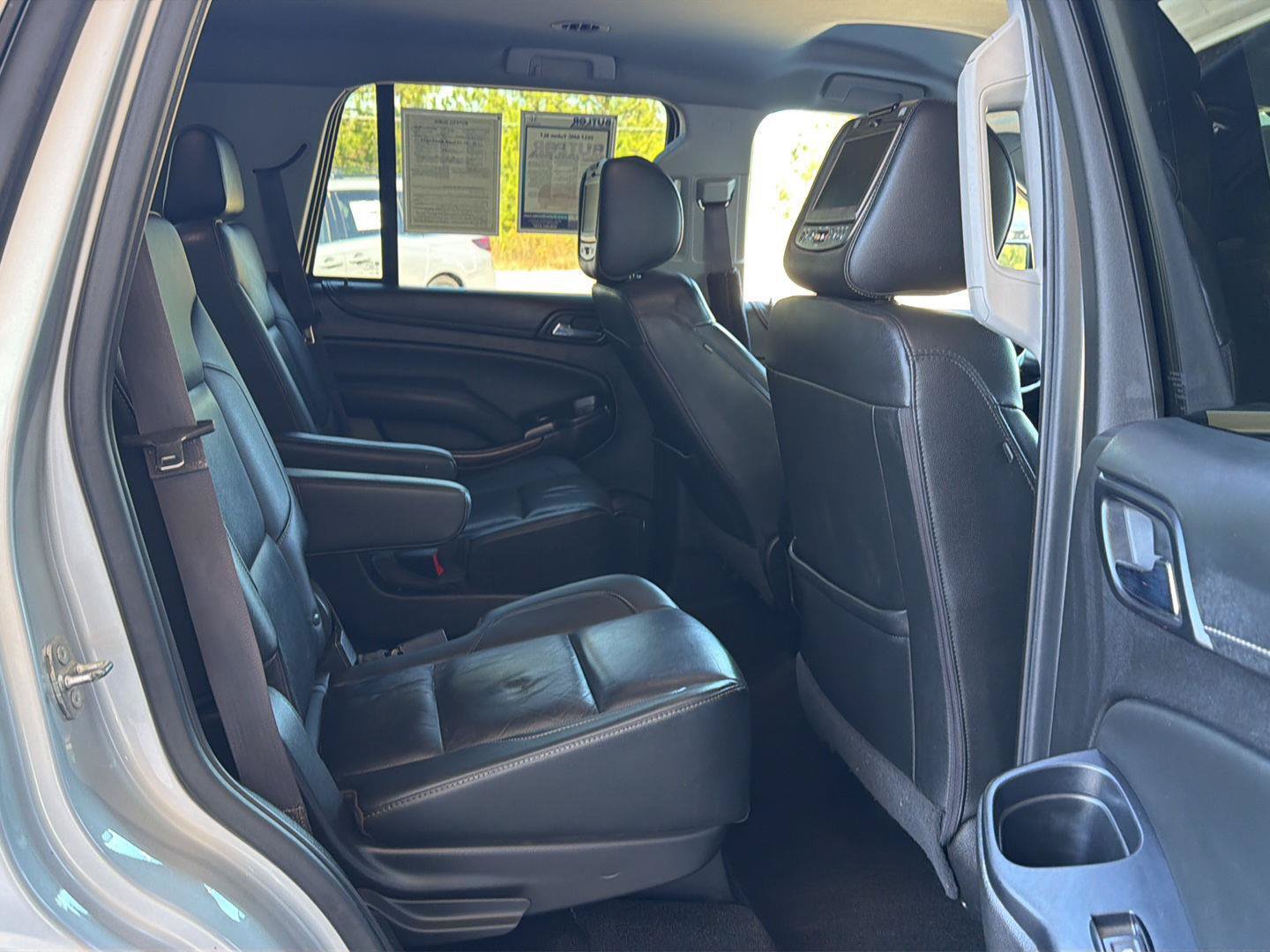 Used 2017 GMC Yukon SLT RWD image 15