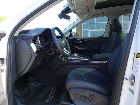 Certified 2023 Audi Q7 3.0T Premium Plus w/ Premium Plus Package AWD/4WD image 9