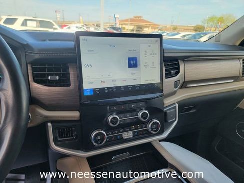 Used 2024 Ford Expedition Max Limited AWD/4WD image 23
