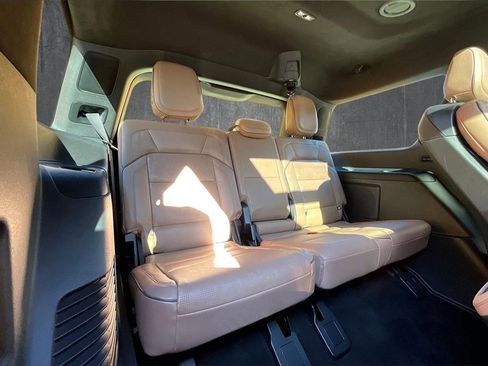 Used 2025 Lincoln Navigator Black Label image 26