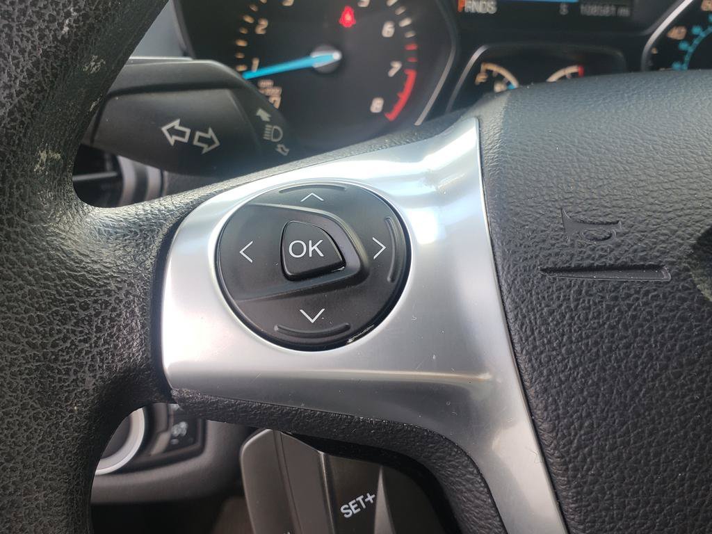 Used 2016 Ford Escape SE FWD image 21