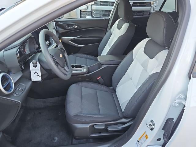 New 2026 Chevrolet Trax LS w/ LS Convenience Package FWD image 18