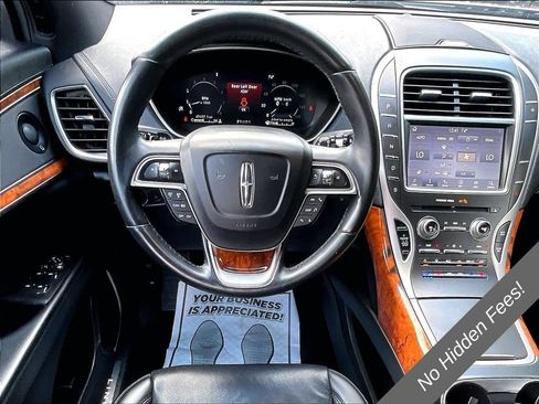 Used 2019 Lincoln Nautilus Reserve AWD/4WD image 5