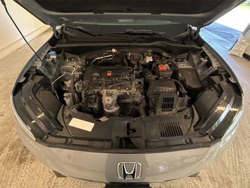 Used 2024 Honda HR-V Sport image 17
